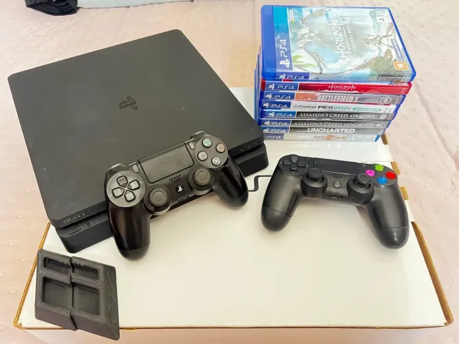 Vendo PS4 Slim - 500gb (Na caixa)