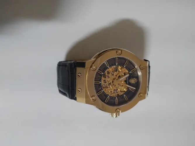 Relógio automático constantim novo