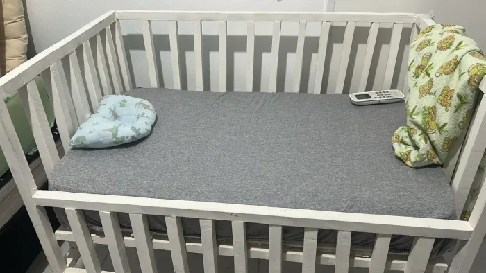 Mini berço para acoplar na cama