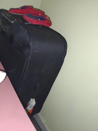 Vendo uma mala novinha de 32 kilo