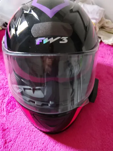 Capacete
