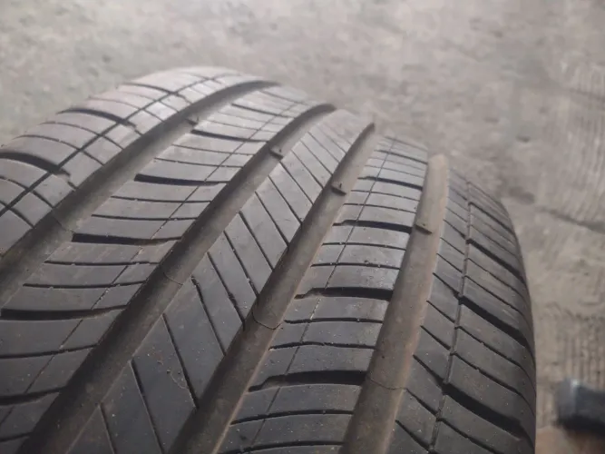 Pneu 235 50 19 hankook KINERGY