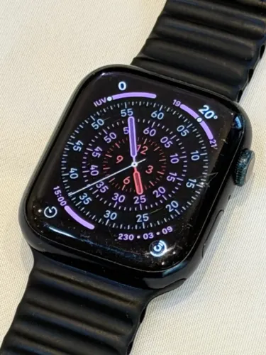 Apple Watch Series 8 45mm GPS Alumínio Meia-noite Preto - Usado