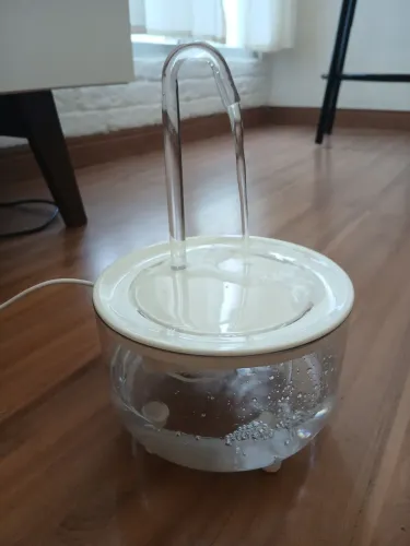 Fonte de água para pet