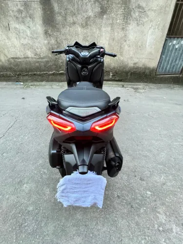 Vendo xmax 250 único dono