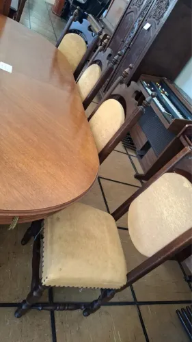 Mesa antiga cm 8 cadeiras 