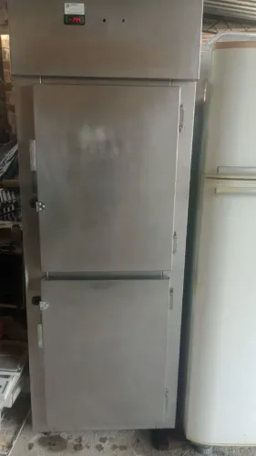 Freezer industrial