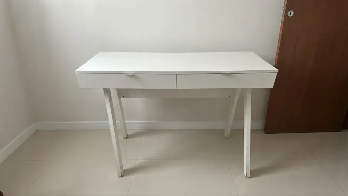 Mesa escrivaninha