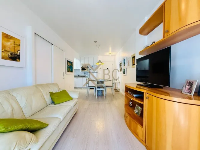 Apartamento 2 Quartos para Venda em Balneário Camboriú, Centro, 2 dormitórios, 1 banheiro,