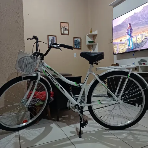 Bicicleta branca