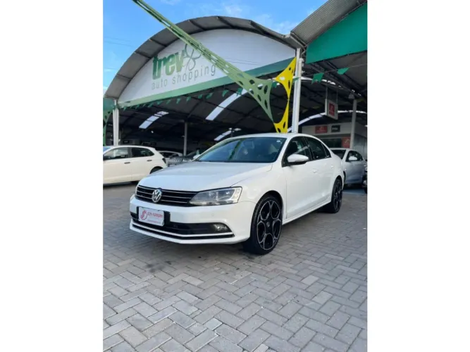 Volkswagen Jetta Comfortline 2.0 T.flex 8V 4P Tipt. 2015