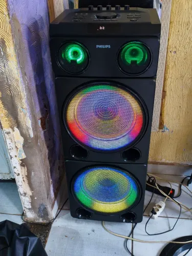 Caixa de som Philips 2.400 watts