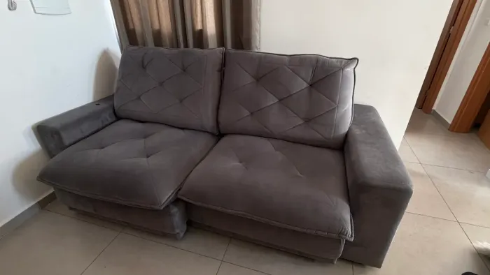 Sofá retrátil reclinável