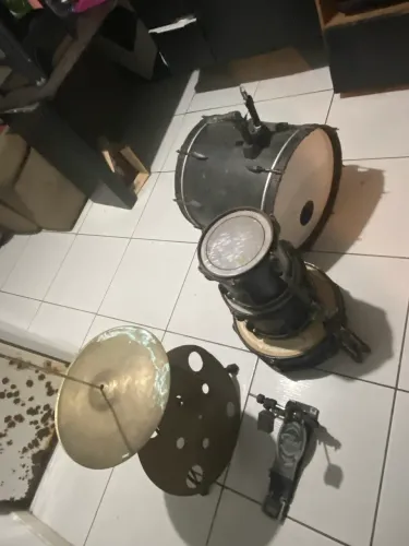 Bateria incompleta a venda