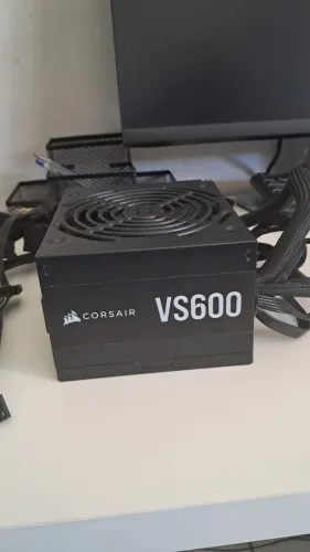 Fonte Corsair VS600
