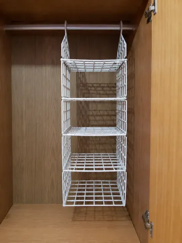 ORGANIZADOR SUSPENSO DOBRÁVEL DE GUARDA ROUPA