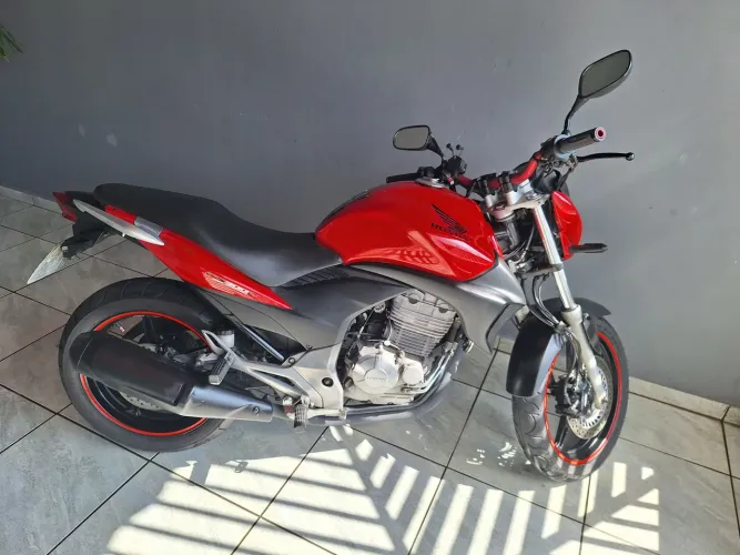 CB300 R