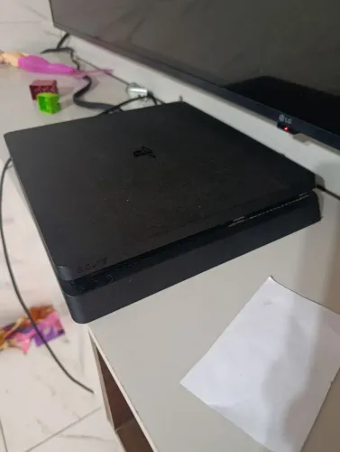 Ps4 slim 1 tera