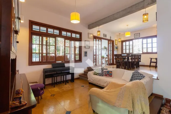 Casa à Venda - Parque dos Príncipes, 4 Quartos, 420 m2