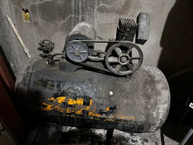 Compressor schulz 175 litros