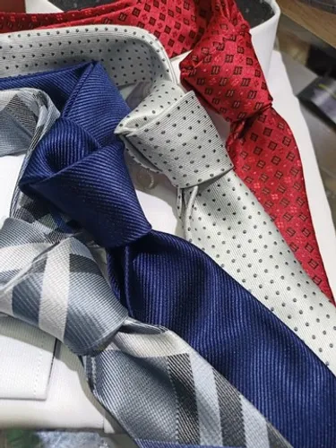 gravata slim fio trabalhado (p/ uso com camisa social/terno) ctt só pelo ZAP