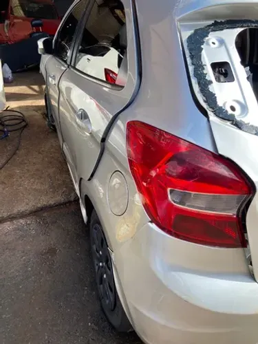 Desmontando Ford KA! SR Peças usadas!