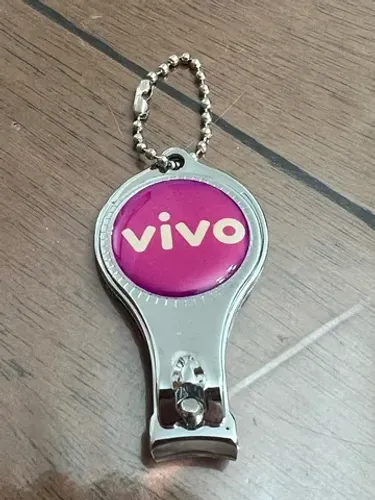 Chaveiro e abridor colecionador da Vivo metal novo
