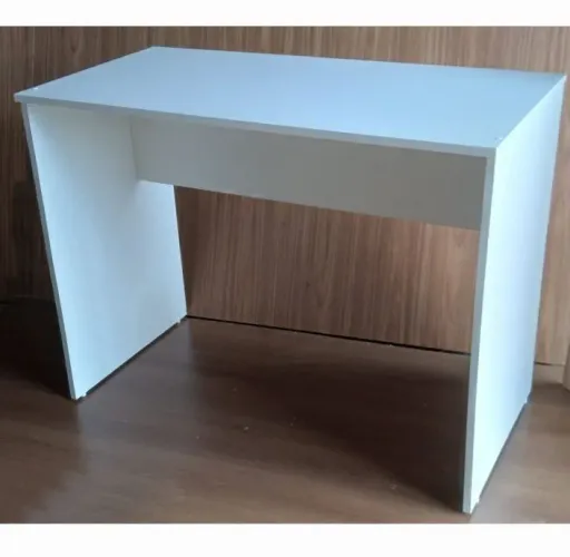 Escrivaninha/Mesa de estudo