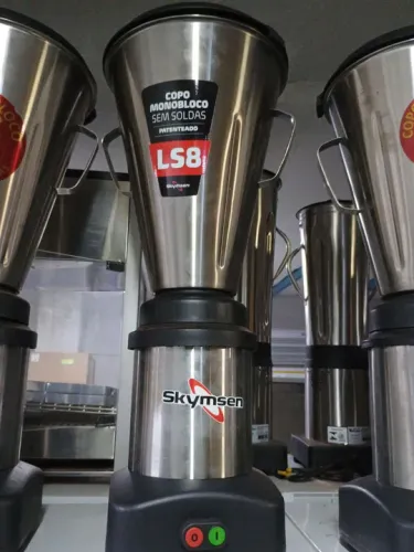 Liquidificador Baixa Rotação Skymsen 8 litros 