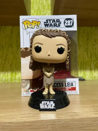 Funko pop princesa leia star wars na caixa