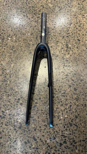 GARFO CANNONDALE SUPERSIXEVO DISC CARBON HI-MOD SEMI NOVO