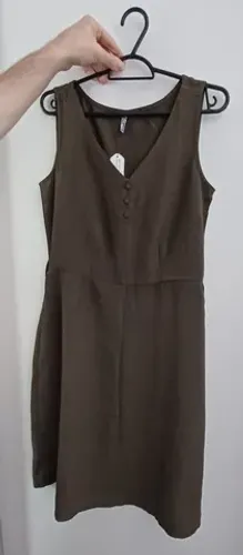 Vestido Aishty curto com cinto verde