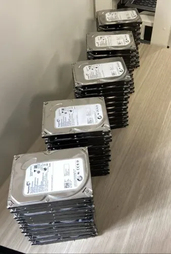 HD 250 GB R$25,00 cada