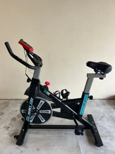 Bicicleta spinning seminova