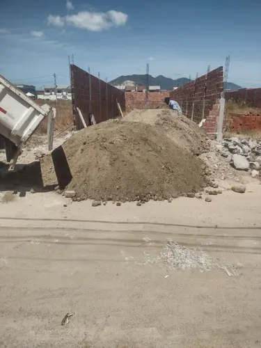 Aterro bom carrada de 6 metros 220 Reais!!!