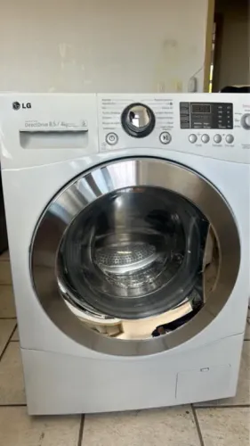 Lava e seca LG 8,5 inverter