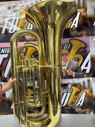 Tuba Yamaha Ybb 321 - 4 Pistos