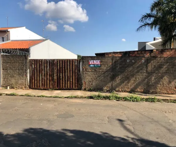 Venda de Terreno / Padrão na cidade de Cosmópolis