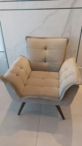 Poltrona Confortável e Elegante em suede importado