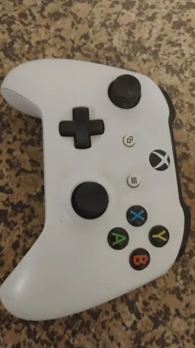 Controle x box one em bom estado