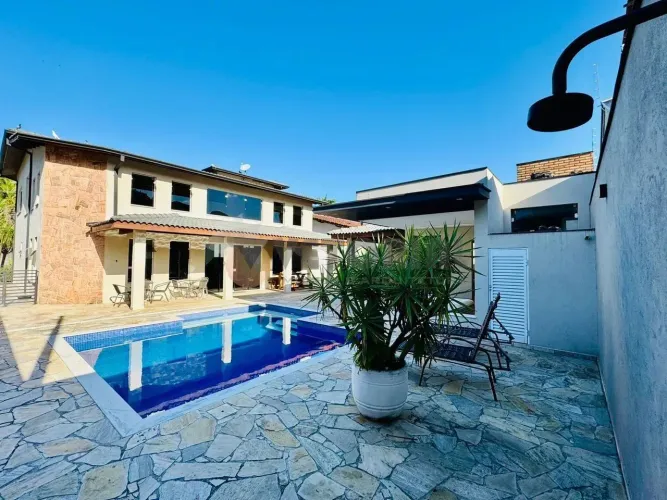 Sobrado com 3 dormitórios à venda, 342 m² por R$ 2.100.000,00 - Sumaré - Caraguatatuba/SP