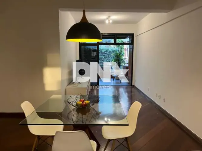 Apartamento : / Residencial / Lagoa