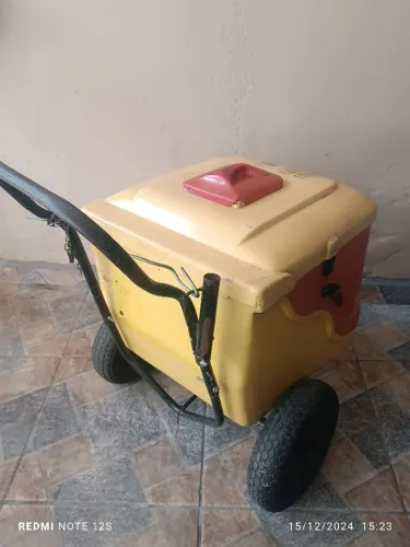 Carrinho Térmico para picolé capacidade para 400 picolé 
