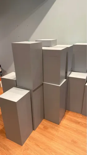 Prismas para display de vitrines ou uso variado