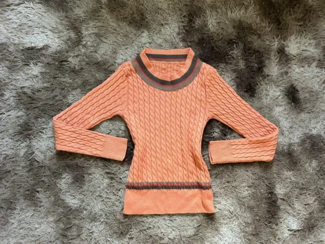 Suéter de Tricô Feminino cor salmao