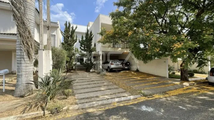 Casa de luxo em condomínio no Bosque de São Carlos
