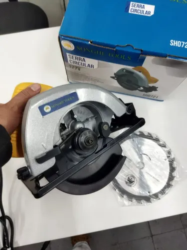 Serra Circular 1200w nova 