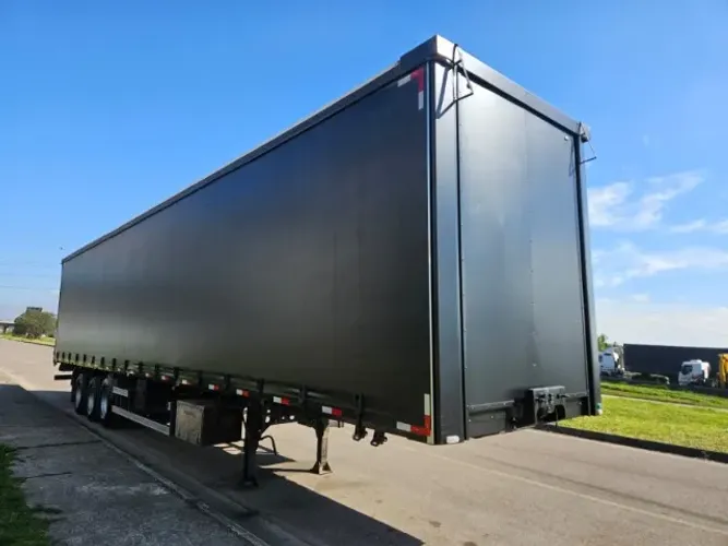 Carreta Sider 30 plts Facchini Ano 17 30 plts 15.40 x 2.90 Roda disco Chapa Xadrez c/pneu