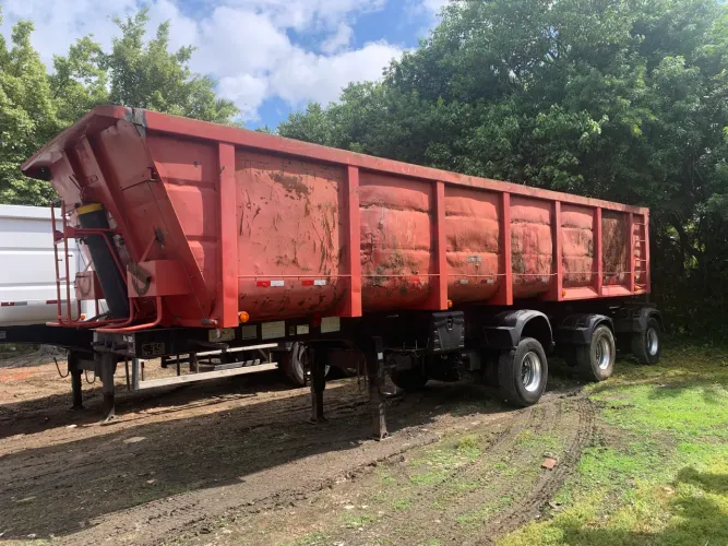 Carreta Caçamba Eixos Espaçados  2014/2014