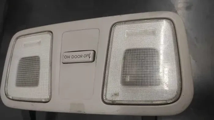 Lanterna Teto Luz Cortesia Hyundai Hb20 2019 92850-1s0xx